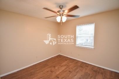 611 Sherwood DrApt F #611F - Photo 5 of 5