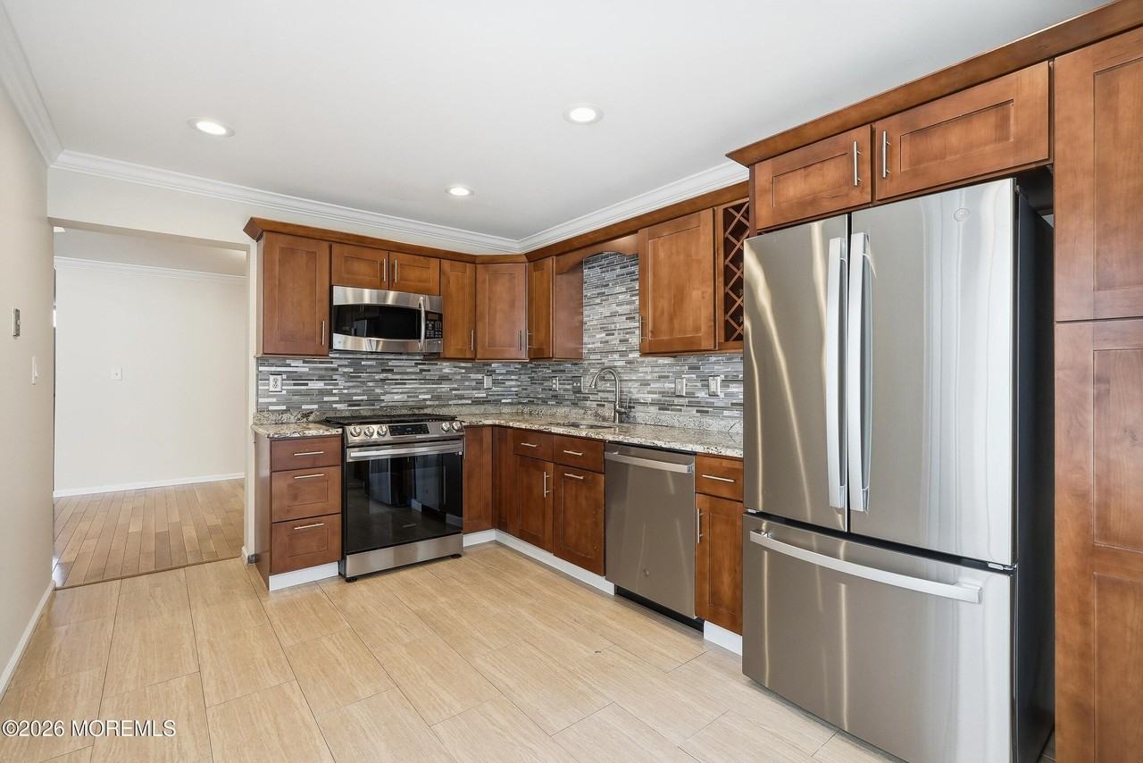 69 Daniele Dr Unit 4304 - Photo 4 of 41