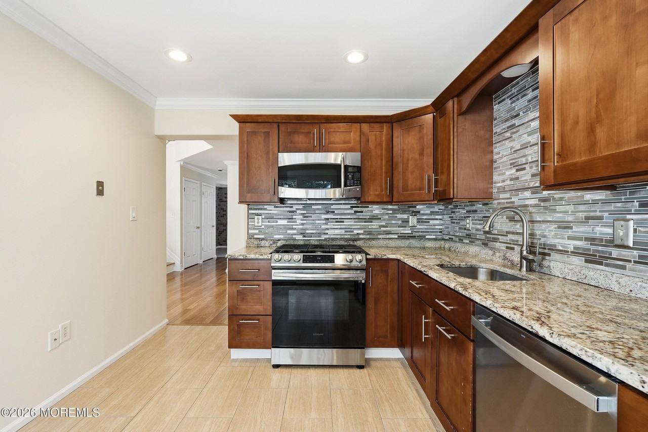 69 Daniele Dr Unit 4304 - Photo 5 of 41