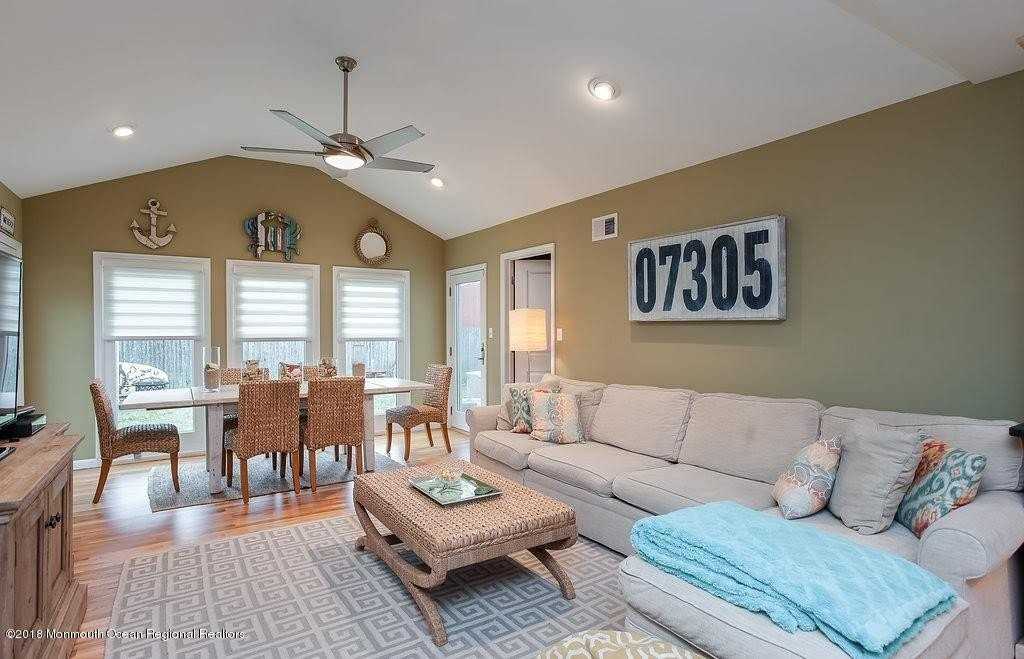 615 5th Ave - Photo 3 of 14