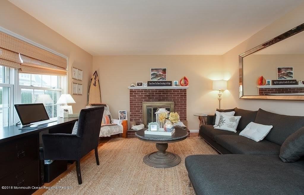 615 5th Ave - Photo 4 of 14