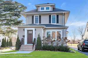 featured image of 29 Monroe St