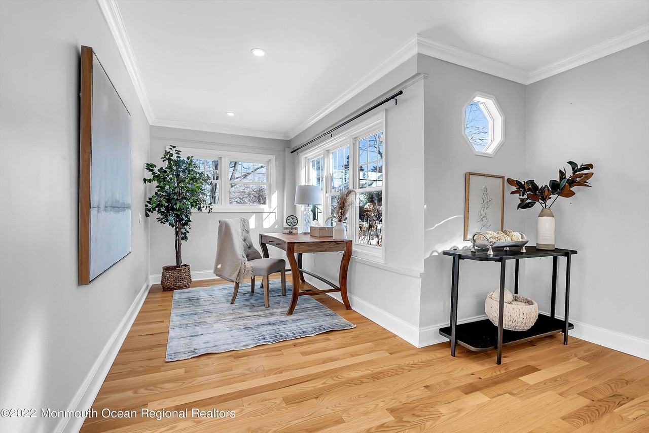 29 Monroe St - Photo 5 of 32