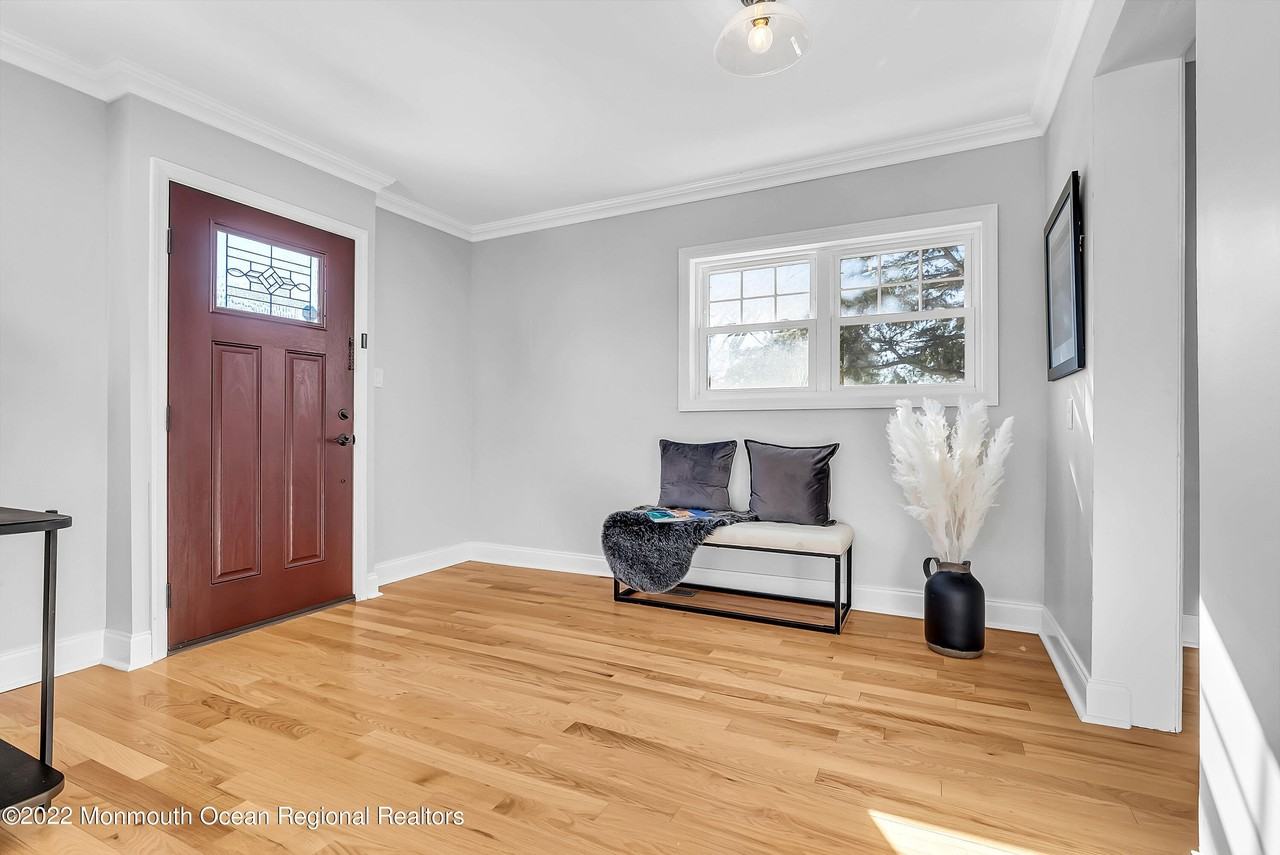 29 Monroe St - Photo 6 of 32