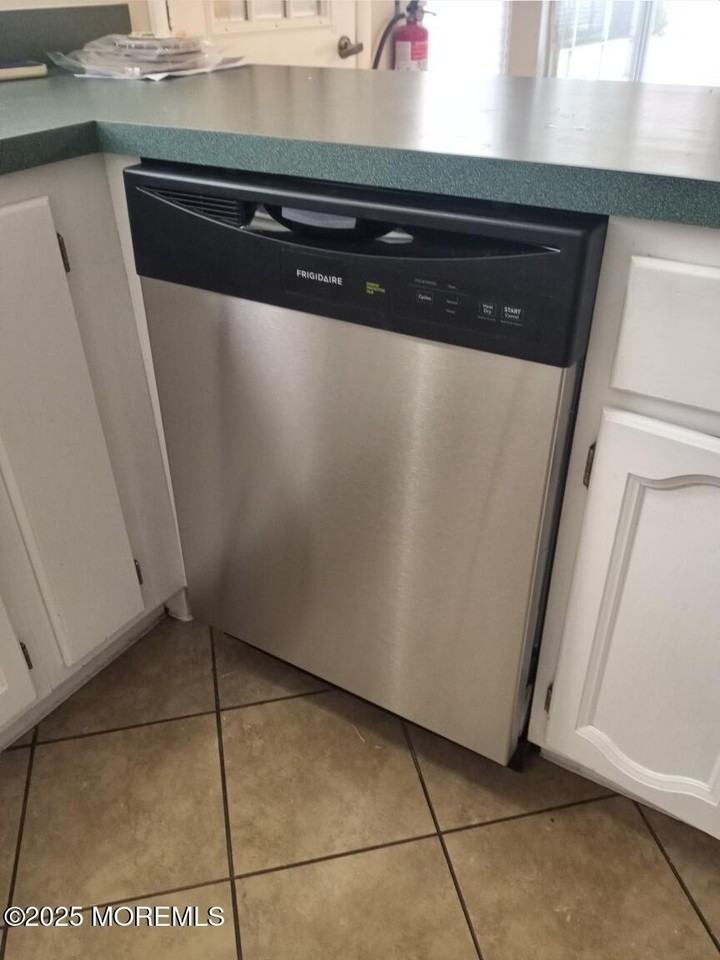 19 Marlow Ave - Photo 3 of 15