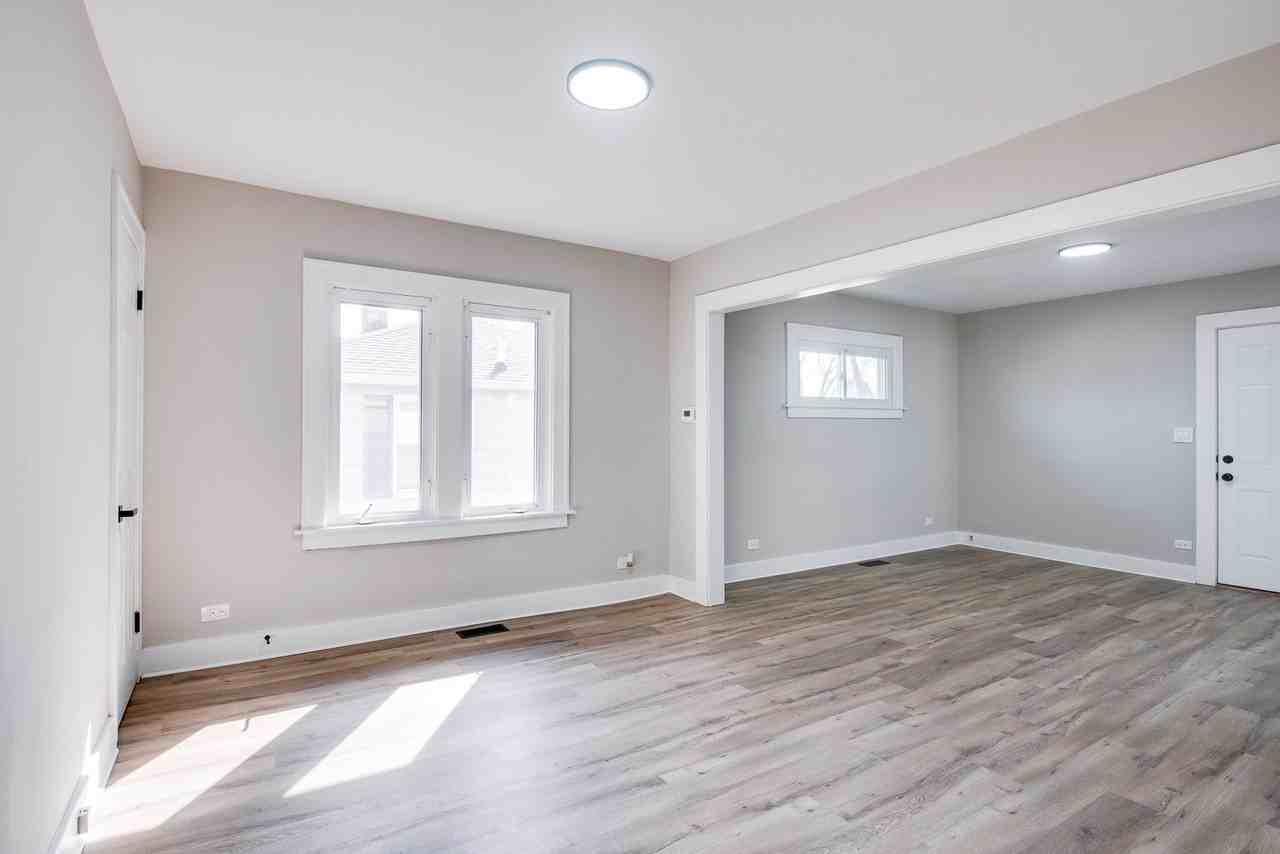 1520 N Prairie Ave - Photo 3 of 21