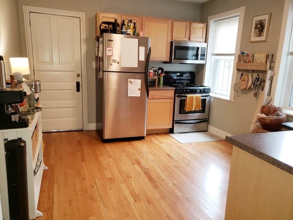 1530 W Diversey Pkwy Unit 1 - Photo 5 of 14