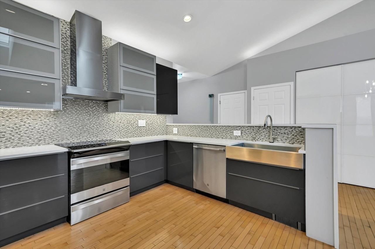 16516 W Apache Dr - Photo 7 of 40