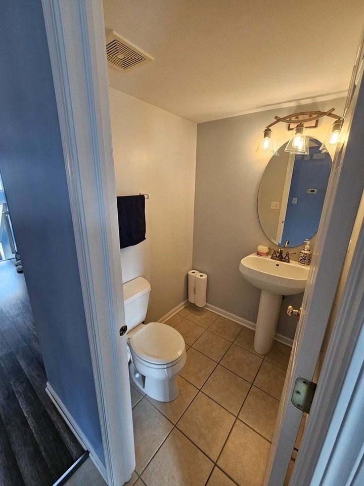 621 Lincoln Station Dr Unit 621 - Photo 7 of 10