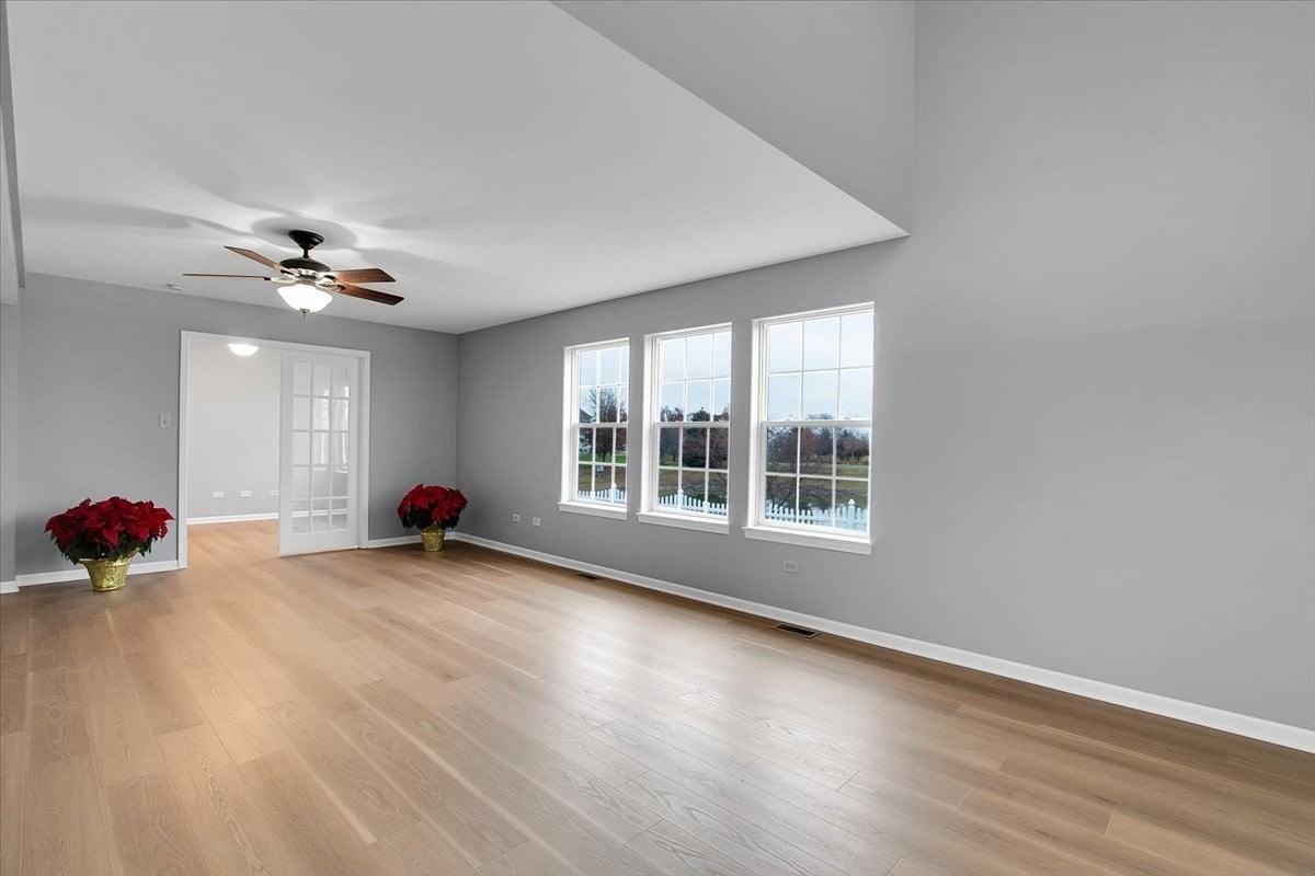 2404 White Ash Ct - Photo 6 of 39