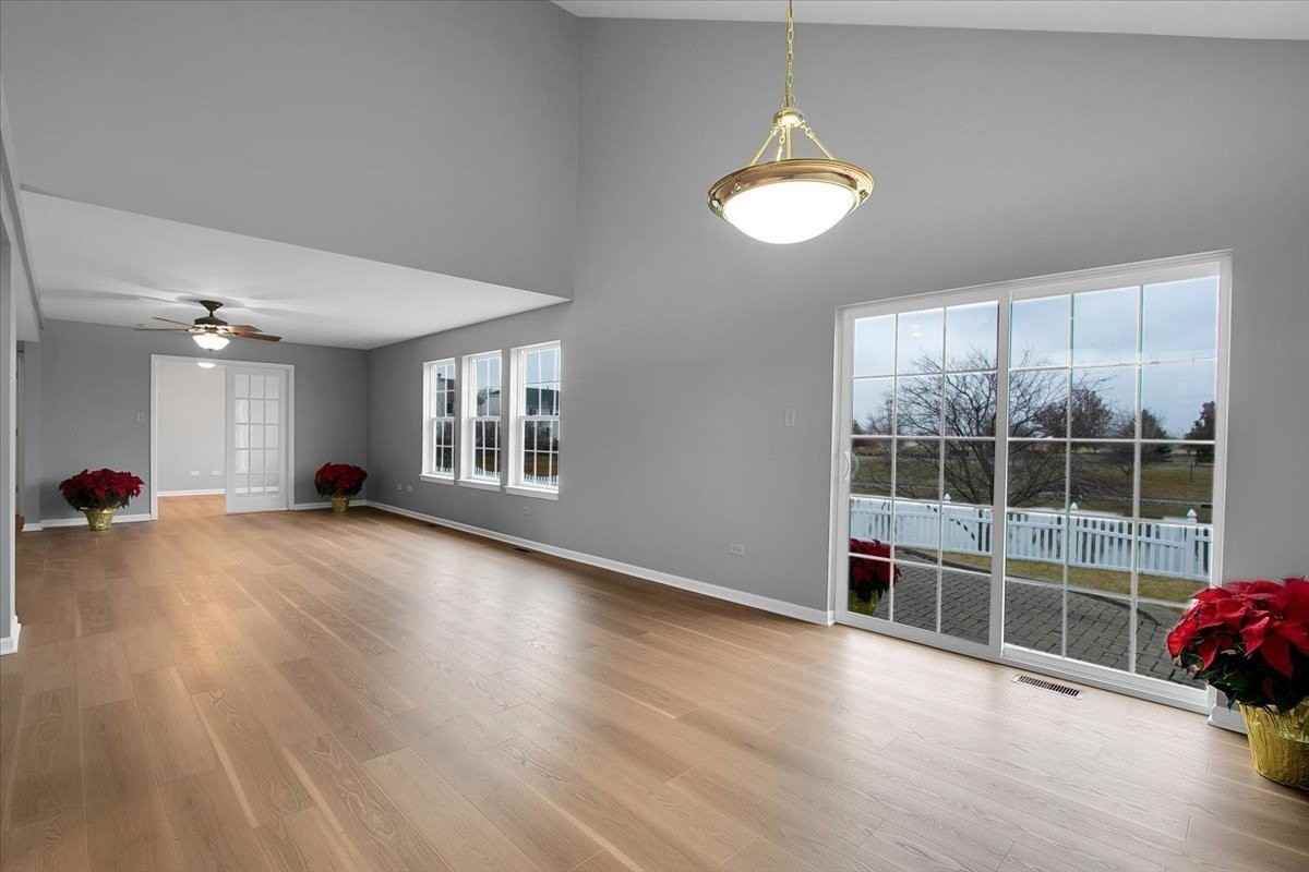 2404 White Ash Ct - Photo 7 of 39