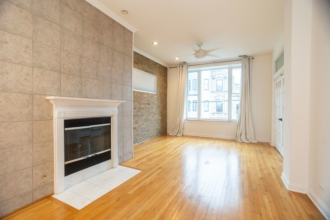 1727 N Clybourn Ave Apt 2 - Photo 4 of 21