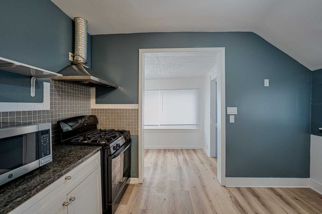 264 N Jackson St Apt 2 - Photo 7 of 19