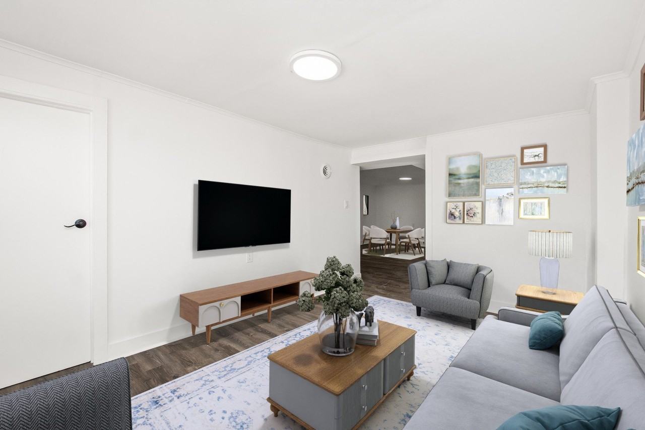 1919 W Chicago Ave Apt 4 - Photo 4 of 19