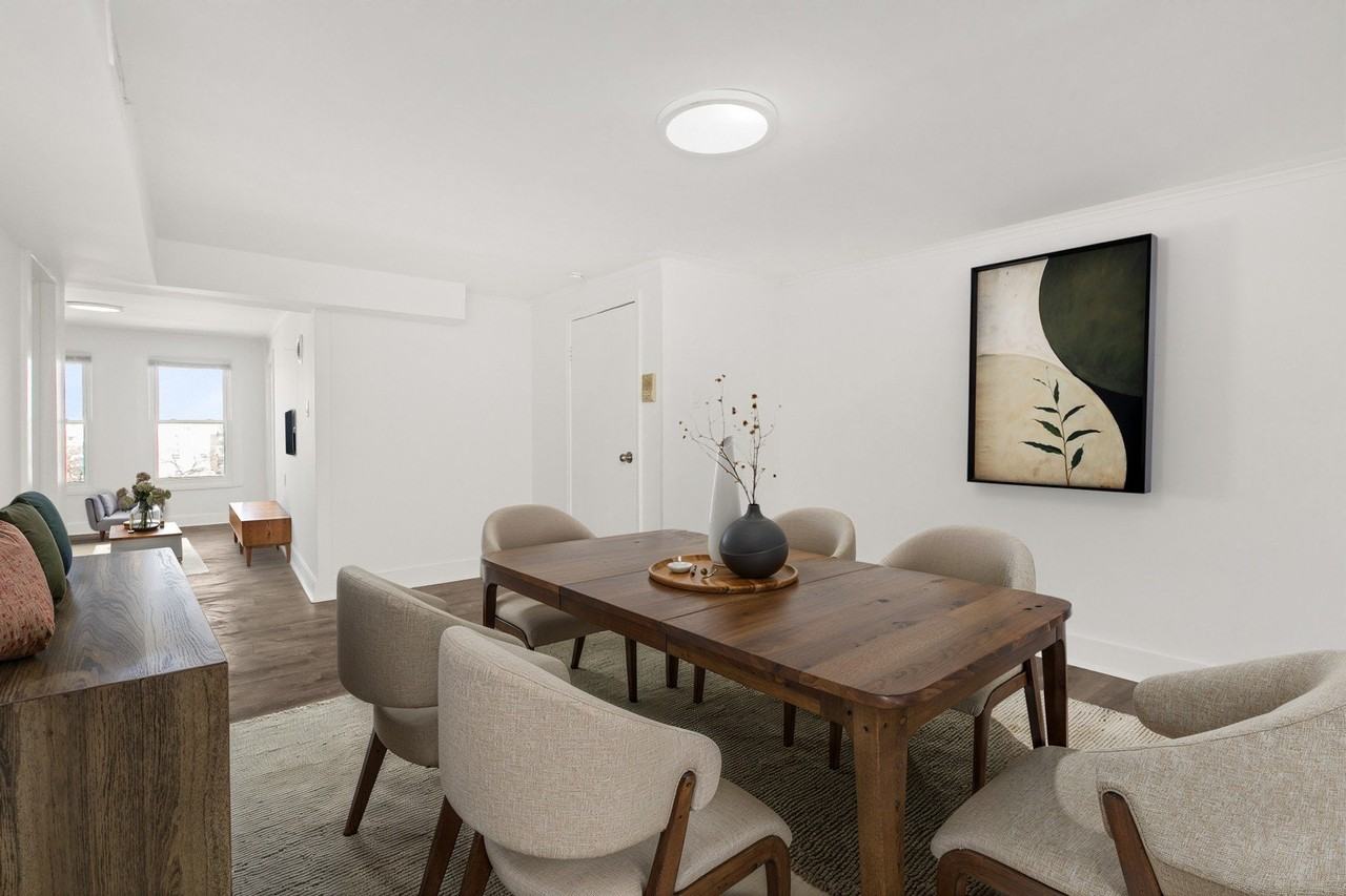 1919 W Chicago Ave Apt 4 - Photo 5 of 19