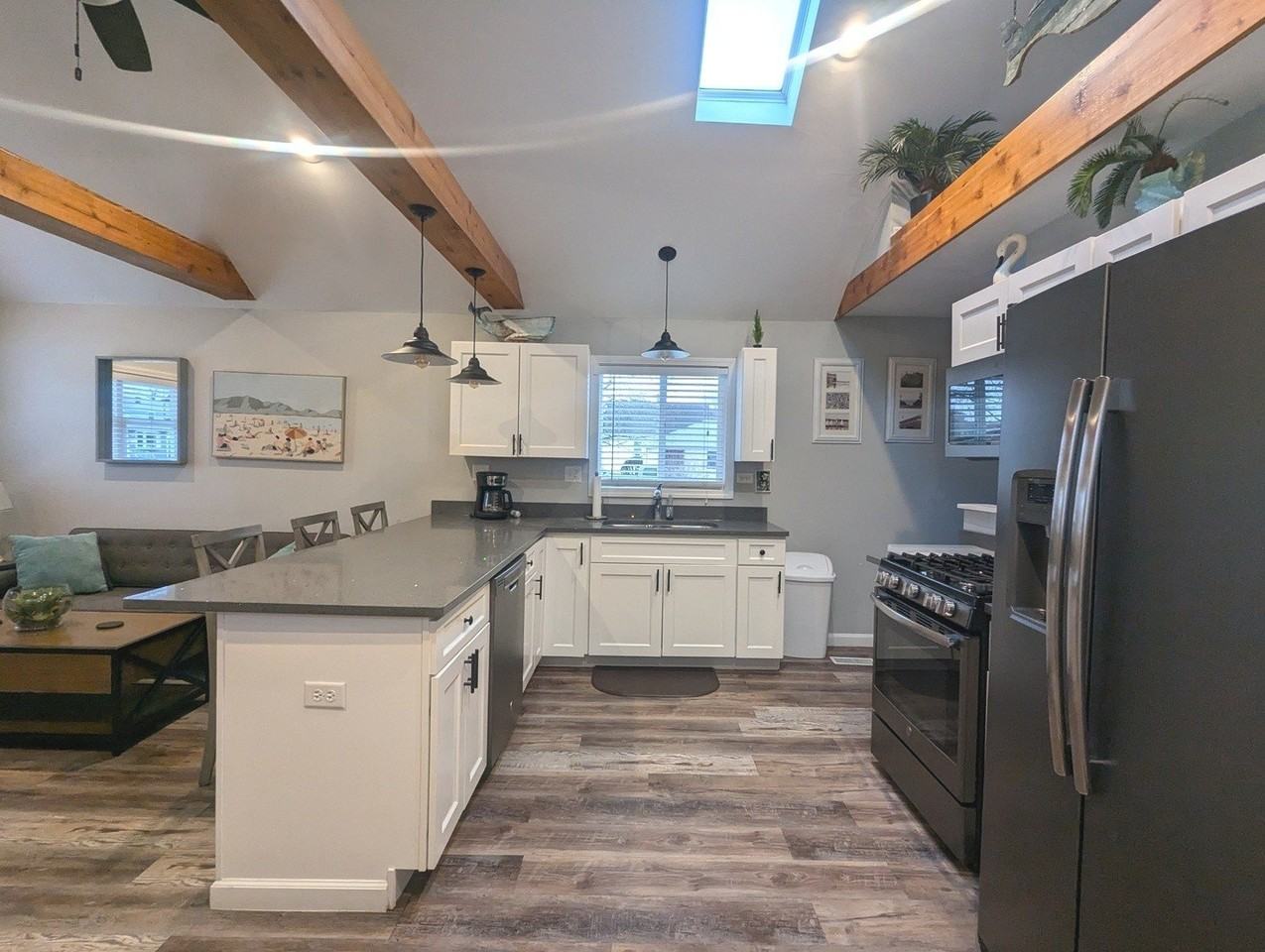 1708 N Center St - Photo 7 of 17