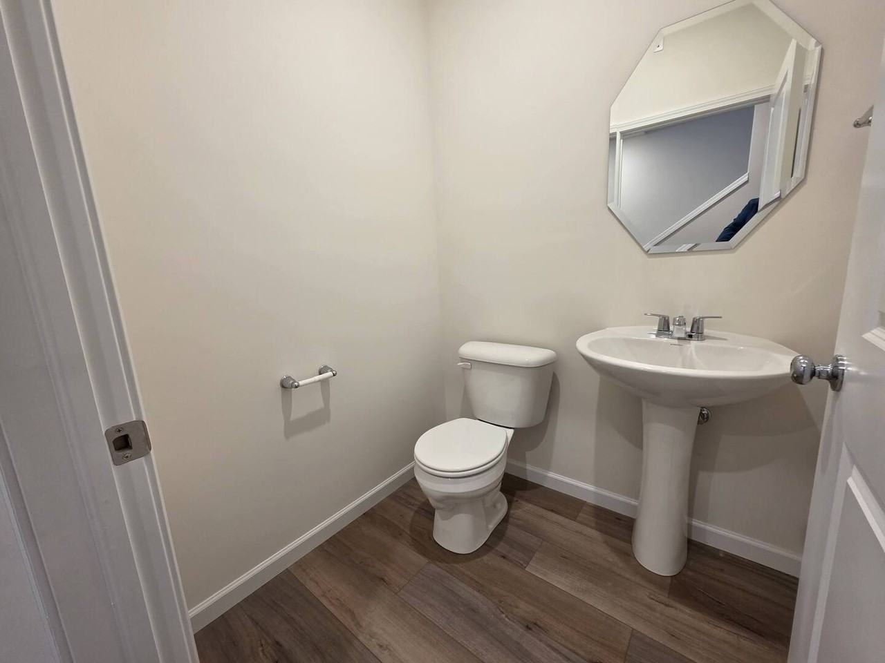 2272 Horseshoe Cir Unit 09004 - Photo 7 of 30