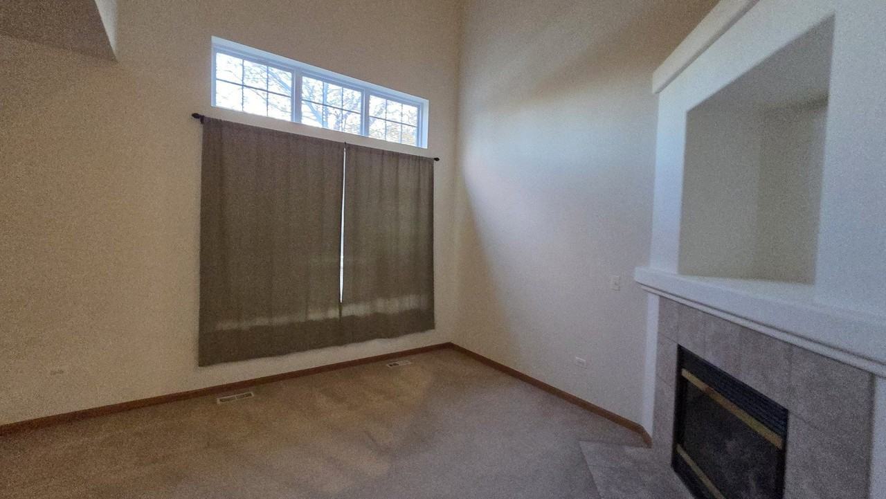 434 Vaughn Cir - Photo 3 of 24