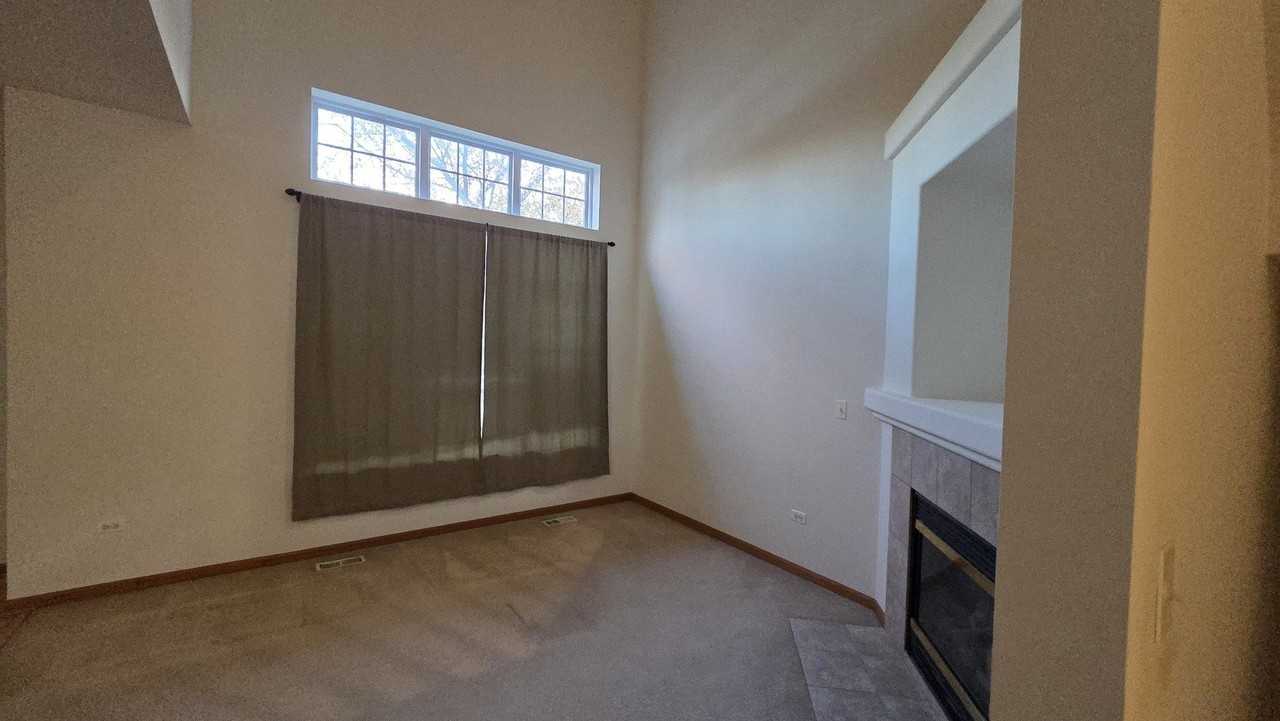 434 Vaughn Cir - Photo 4 of 24