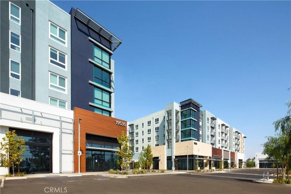 19525 Nordhoff St #25-110 - Photo 5 of 28