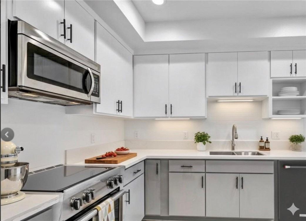 4643 W 18th St - Photo 6 of 9