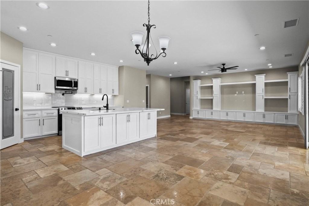 993 Rancho Rd - Photo 7 of 44