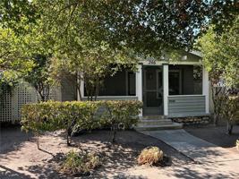 featured image of 246 W 4th St