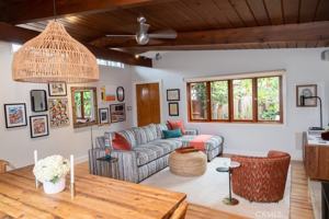 featured image of 31657 Florence Ave