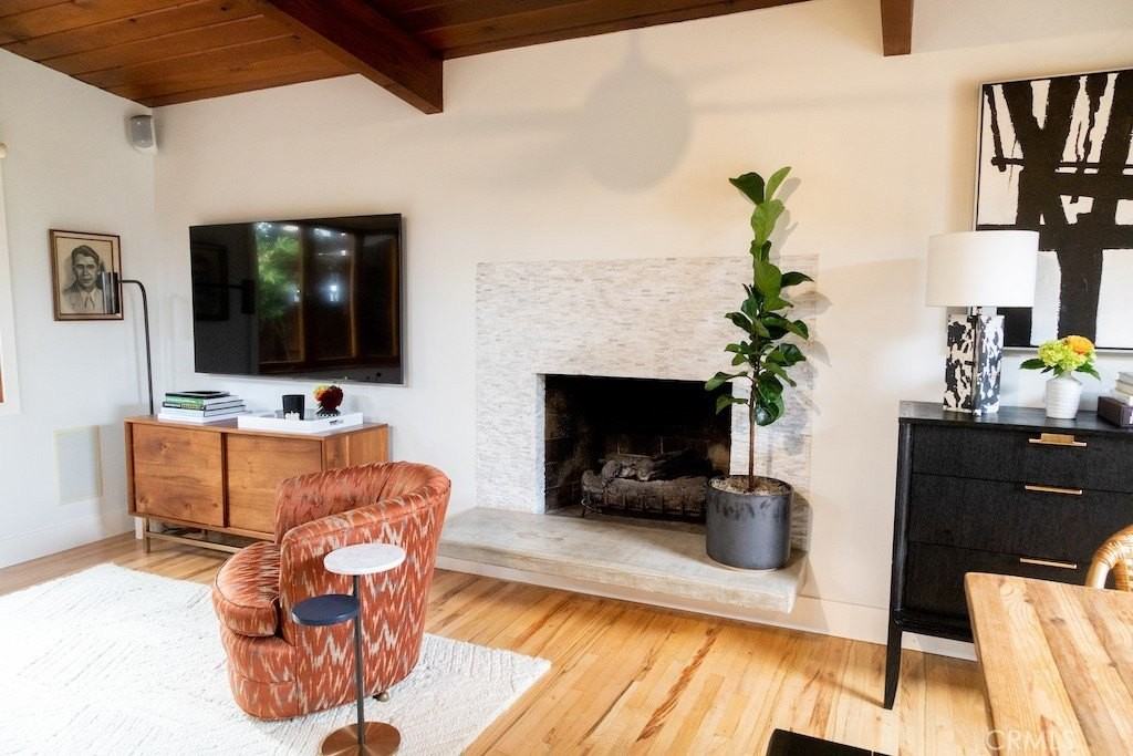 31657 Florence Ave - Photo 2 of 17