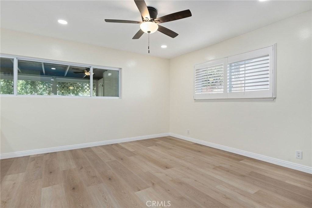 329 Bucknell Ave - Photo 6 of 19