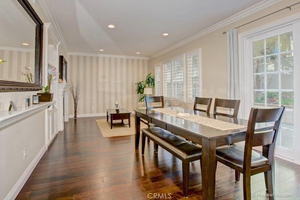 37 Dawn Ln - Photo 7 of 32