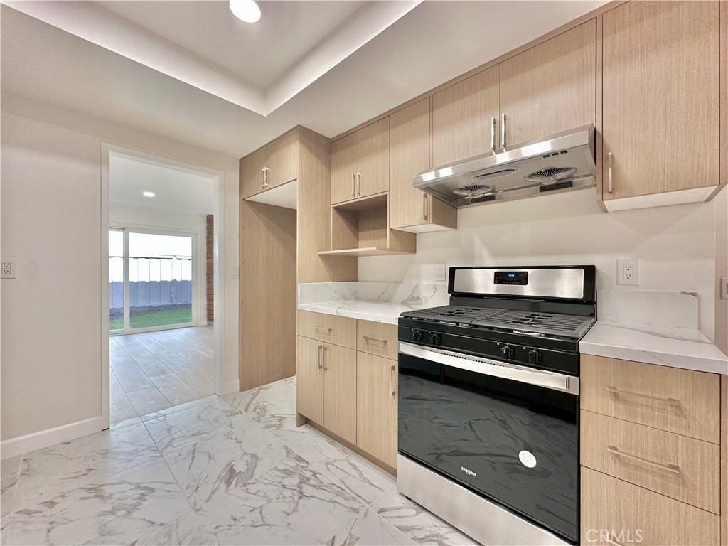 912 Plaza Escondido - Photo 2 of 26