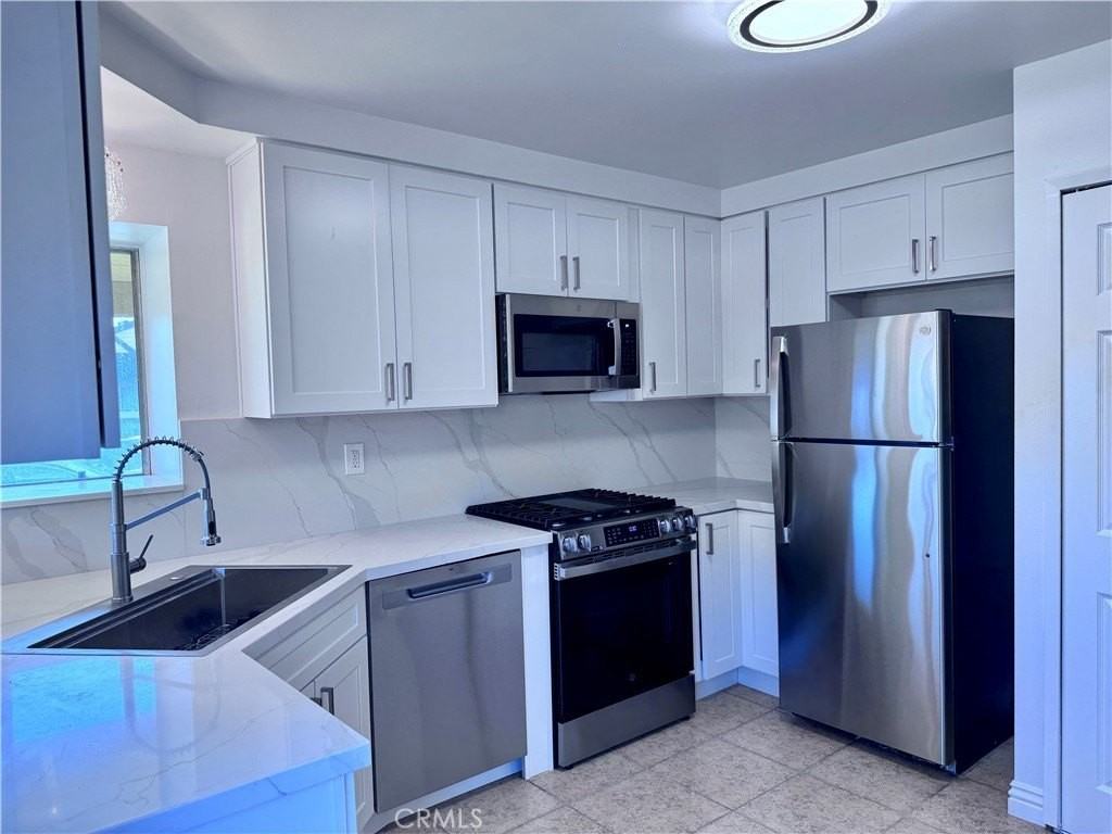 1677 W Cindy Ln #A - Photo 4 of 25