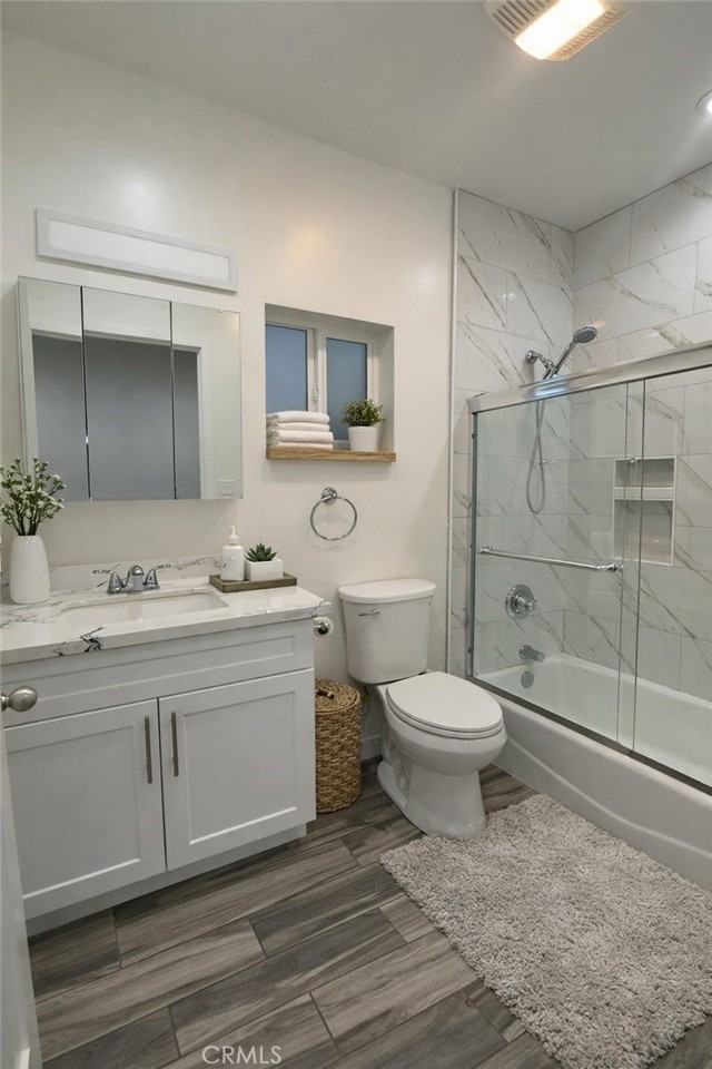 10652 Shoshone Ave - Photo 7 of 11