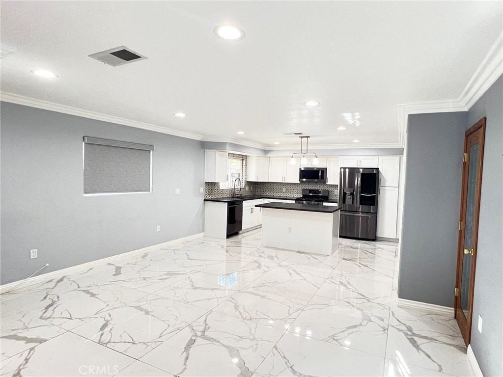 17227 Lassen St - Photo 5 of 17