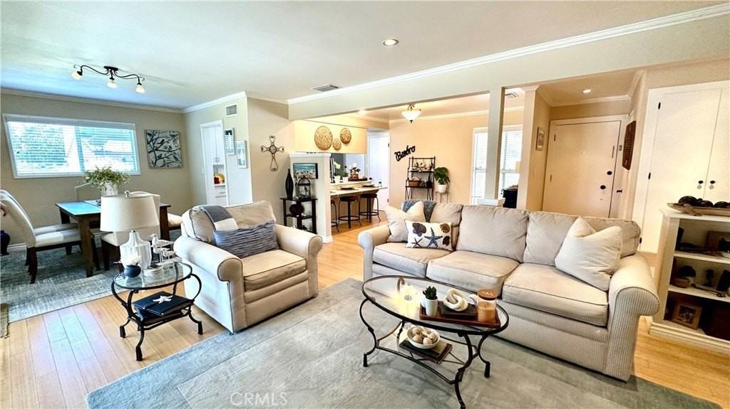 11624 Paso Robles Ave - Photo 4 of 30