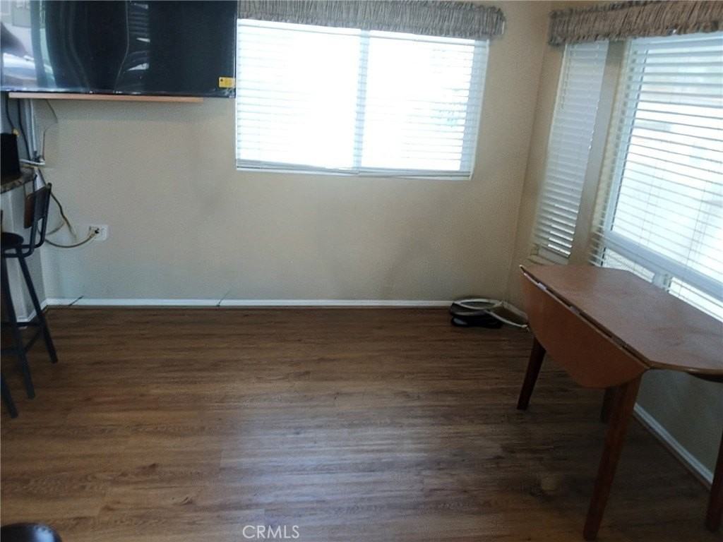 1382 Western Dr - Photo 3 of 11