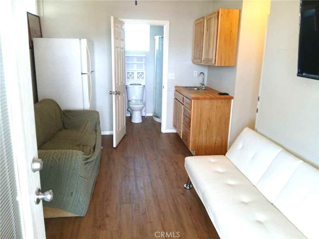 1382 Western Dr - Photo 4 of 11