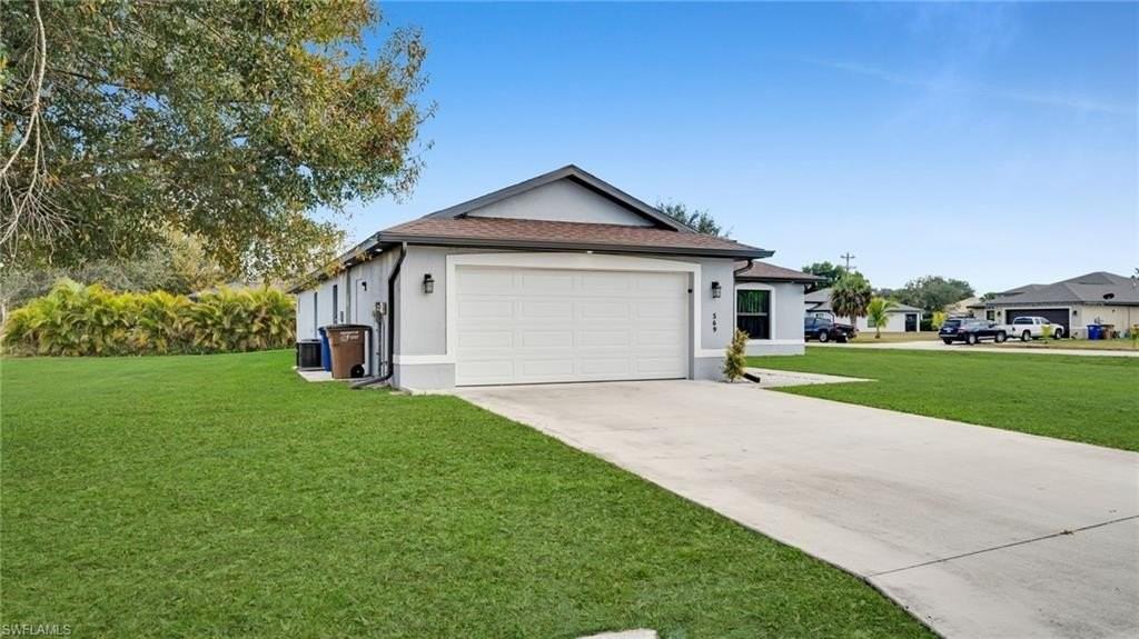 569 Croydon Ave S - Photo 2 of 41