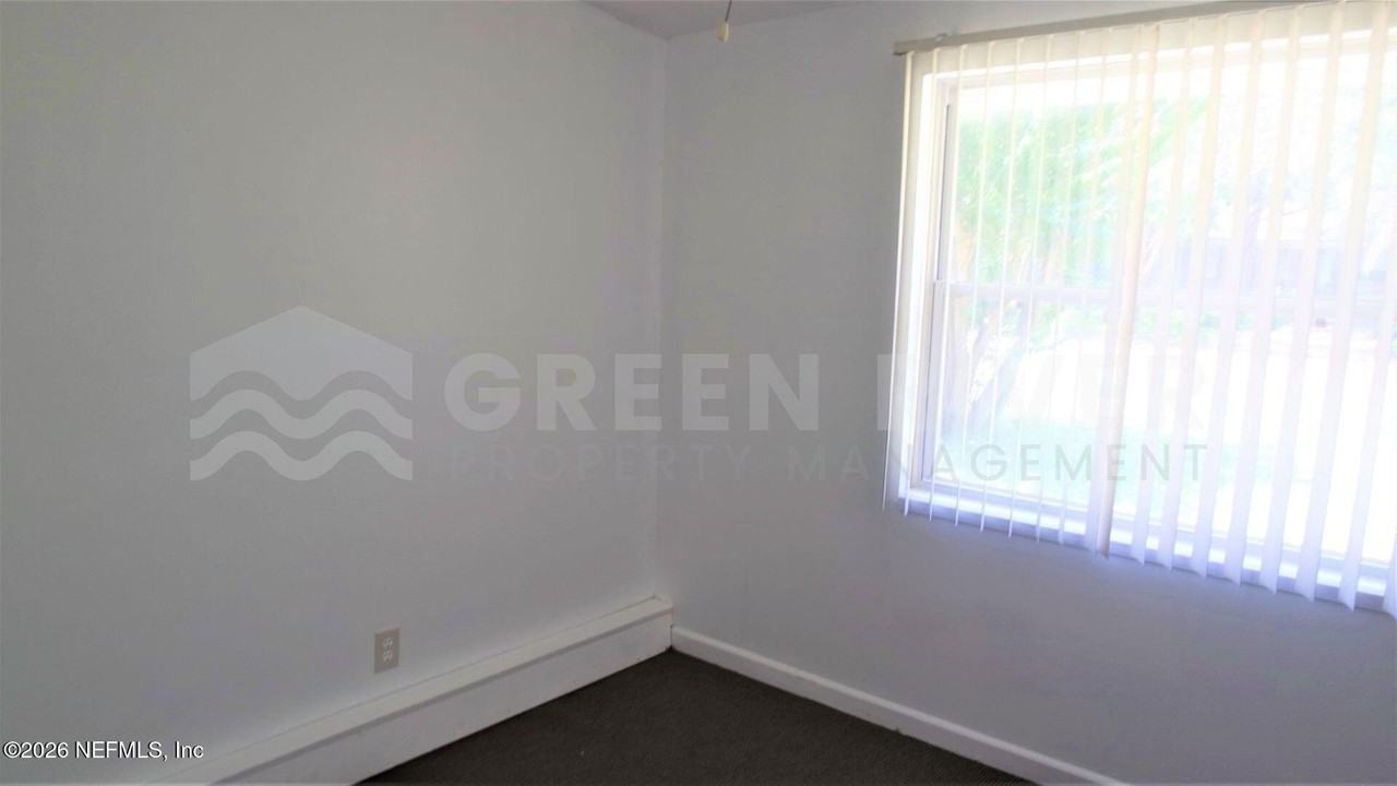 4261 Sabine Dr - Photo 7 of 12