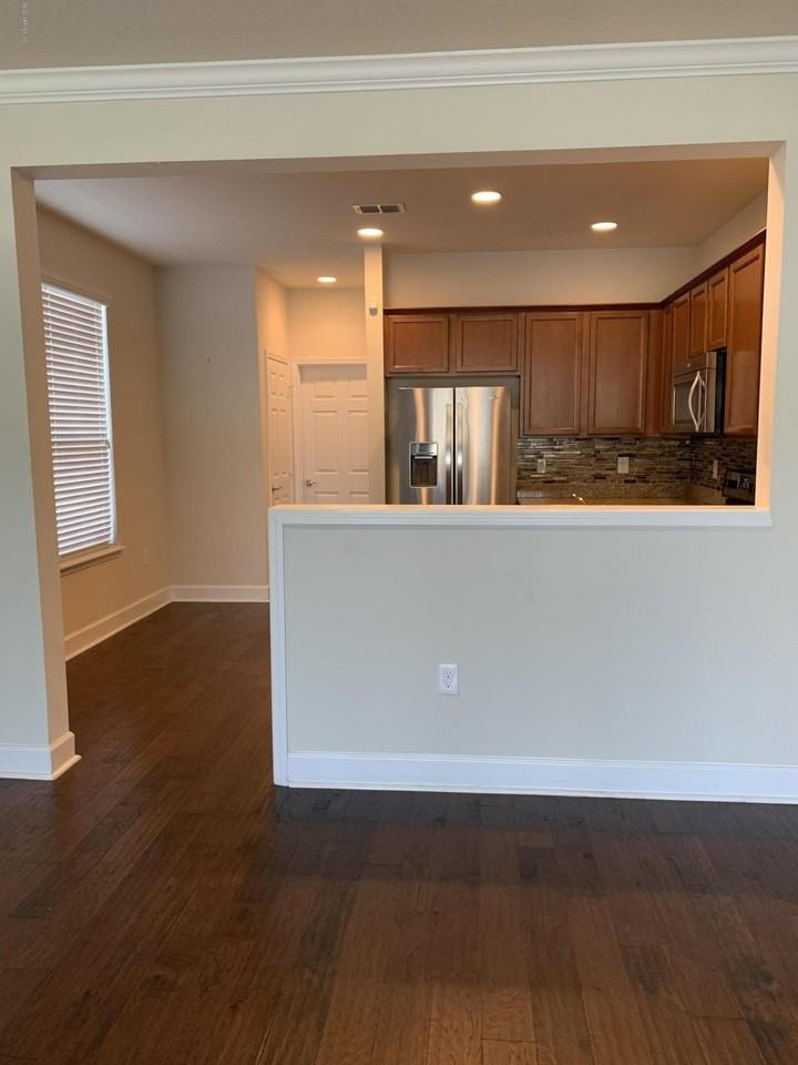 6852 Woody Vine Dr - Photo 7 of 32