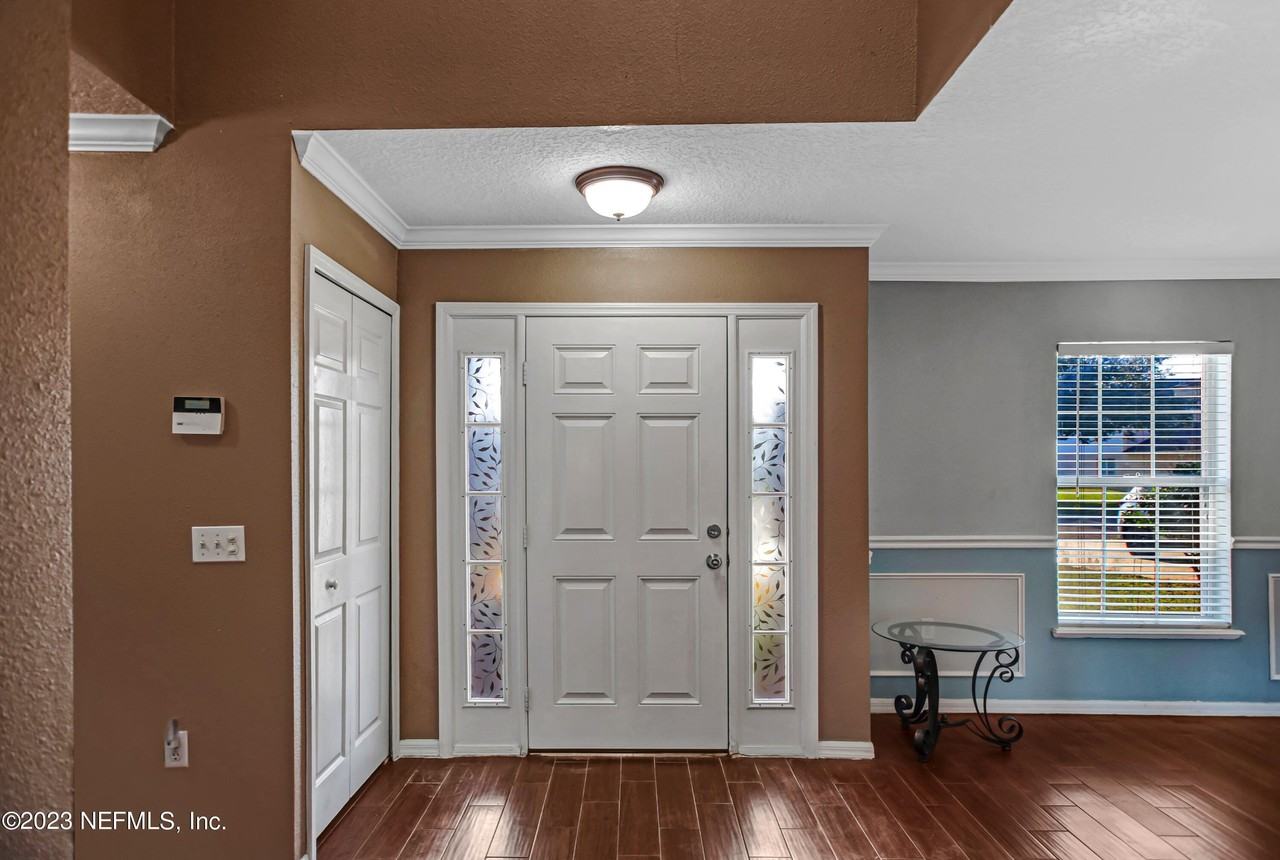 76055 Harley Ct - Photo 3 of 40