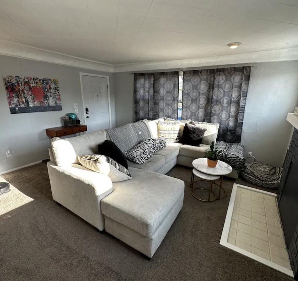 S 11th St - Photo 2 of 8