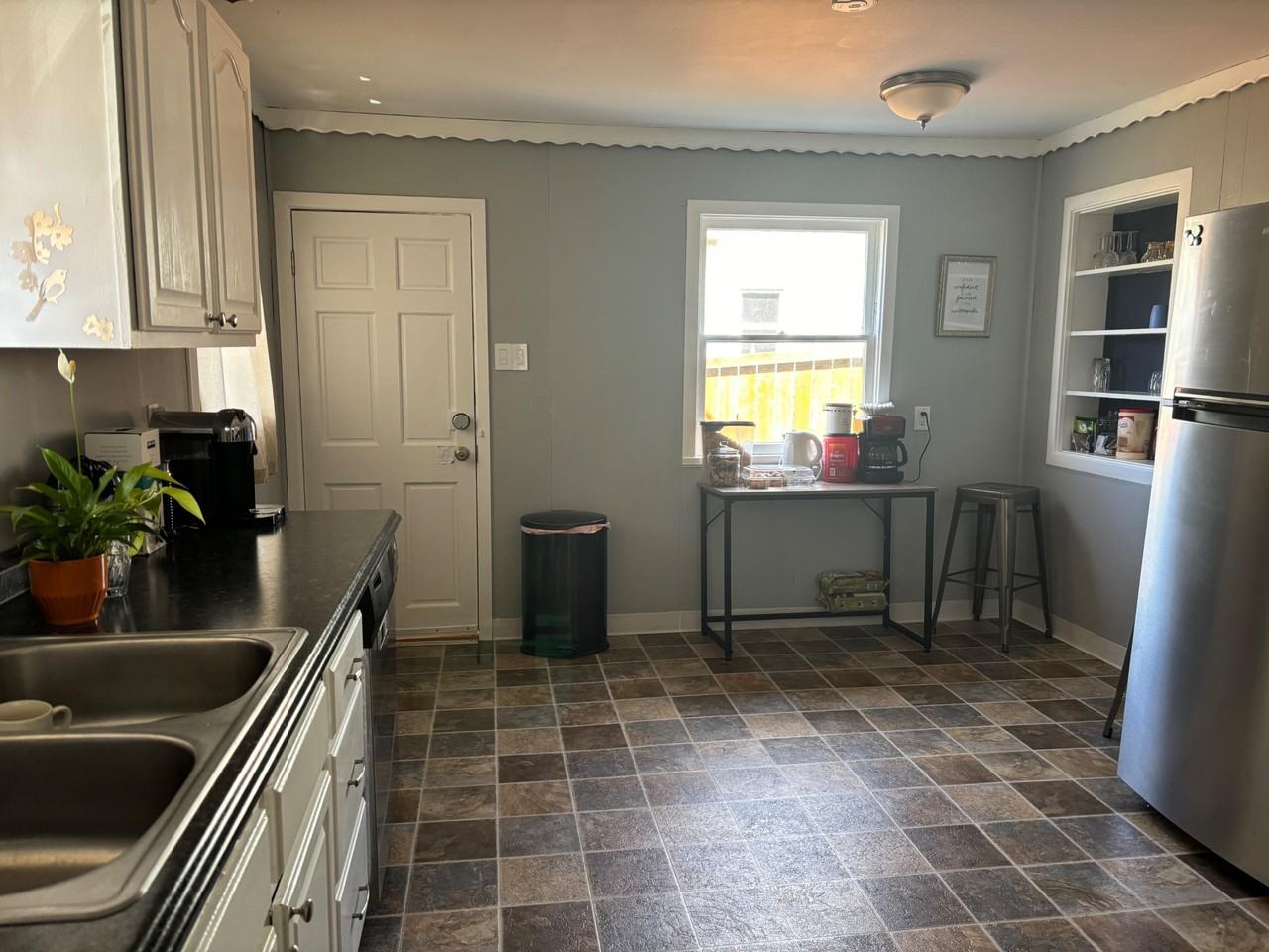 S 11th St - Photo 4 of 8