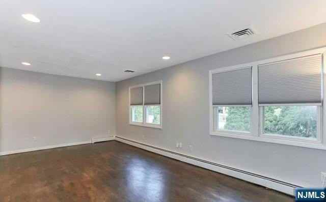 112 Hardenburgh Ave - Photo 5 of 23