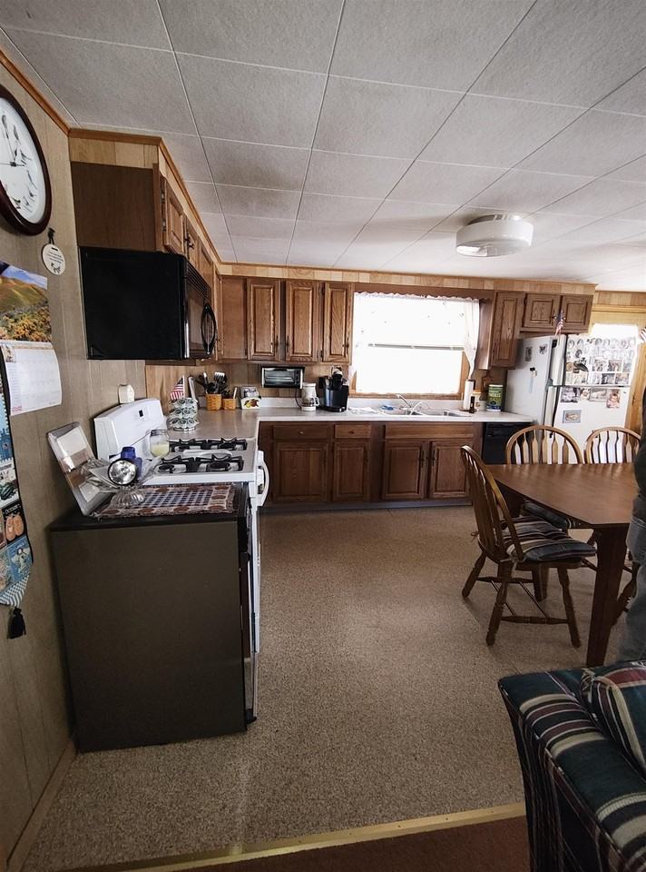 19 Arrowhead Point Rd - Photo 5 of 23