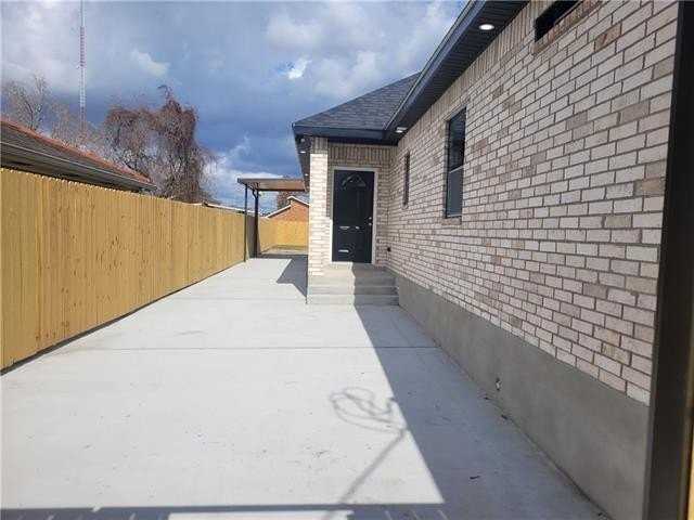 415 E Saint Avide St - Photo 2 of 26