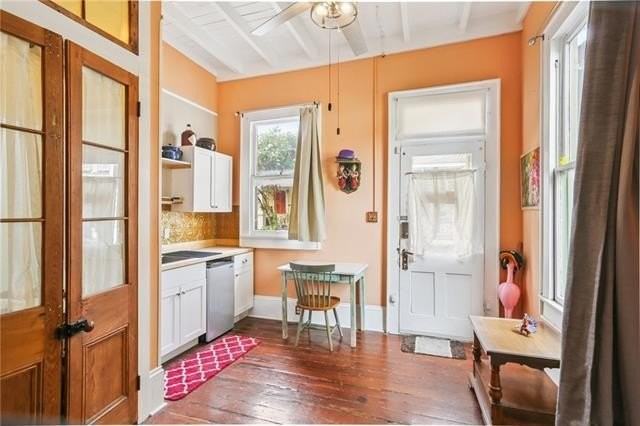 3143 Dauphine St - Photo 6 of 19