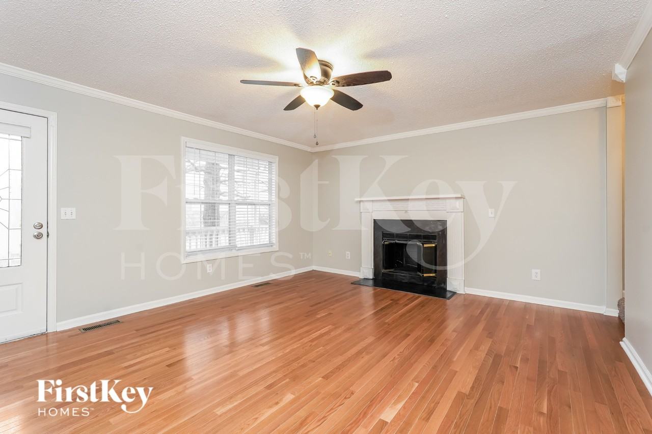 139 Creek Meadow Dr - Photo 2 of 19