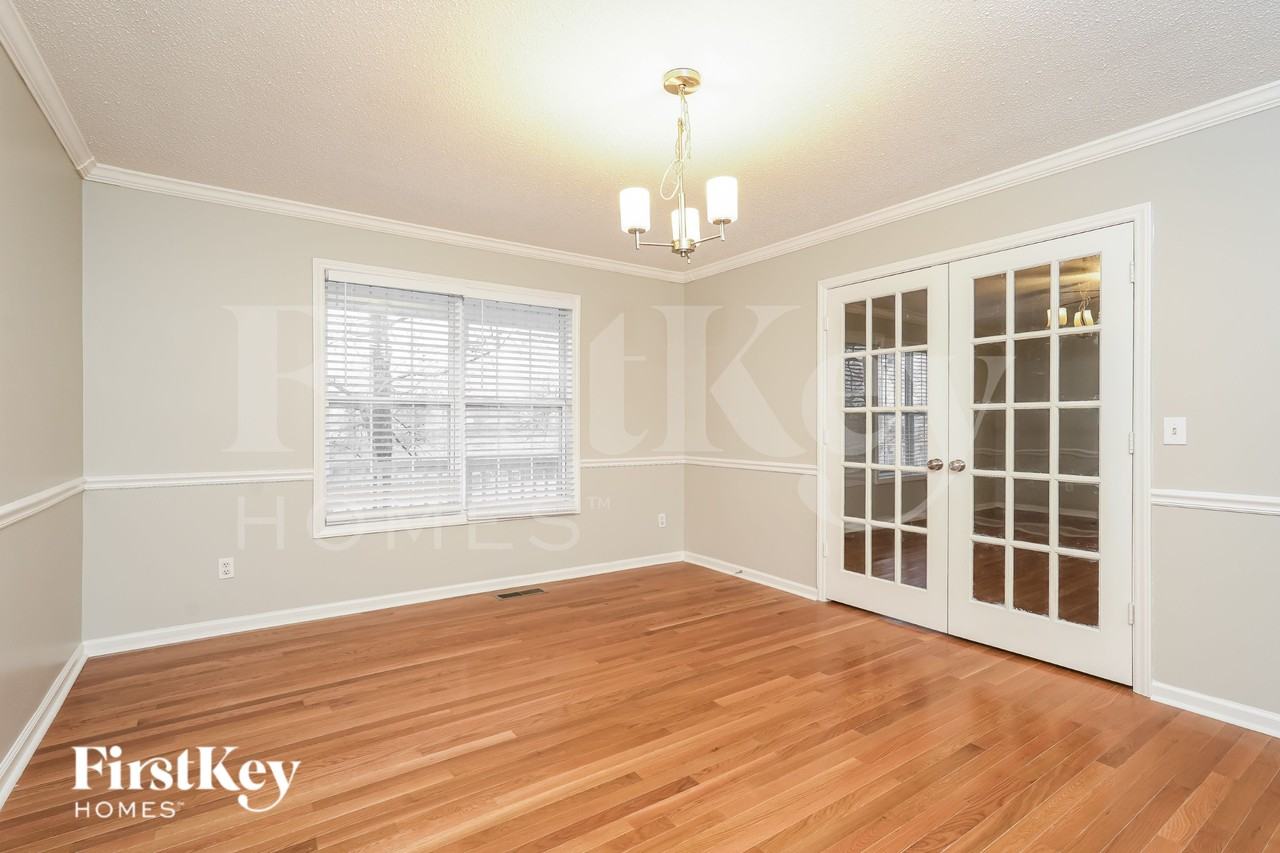 139 Creek Meadow Dr - Photo 5 of 19